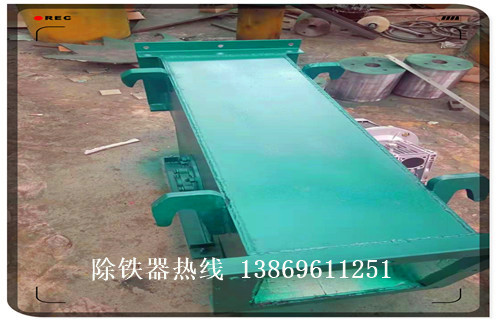 管道除鐵器價格，湖北管道式除鐵器價格_構(gòu)造結(jié)構(gòu)圖_遠(yuǎn)力湖北管道式除鐵器價格12000高斯 可定制工作原理_安裝示意圖