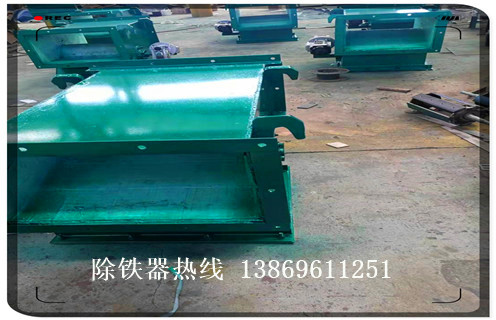 管道式永磁自動除鐵器，管道式永磁自動除鐵器方案_遠(yuǎn)力管道式永磁自動除鐵器方案12000高斯 可定制工作原理_安裝示意圖
